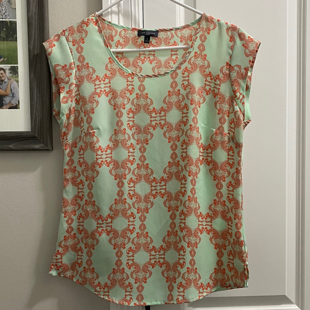 Limited Top